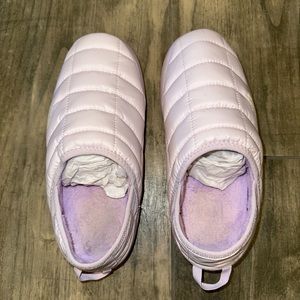 The North Face Women’s Thermoball Traction Mule Slippers